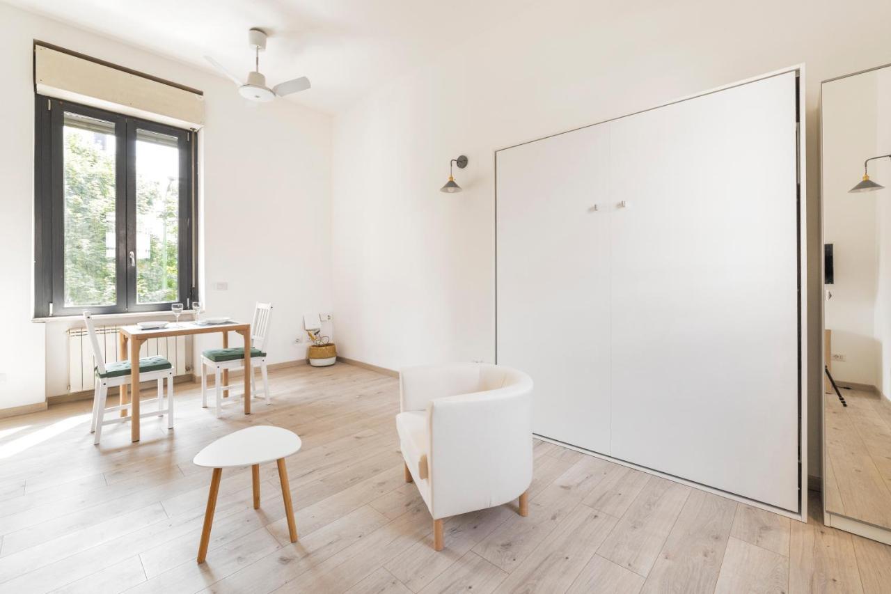 Maciachini Renovated Studio! Milan Bagian luar foto