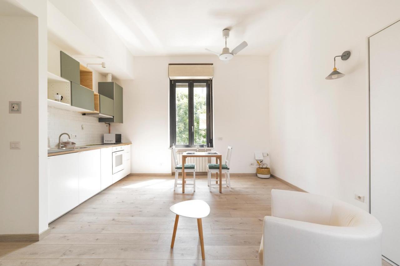 Maciachini Renovated Studio! Milan Bagian luar foto